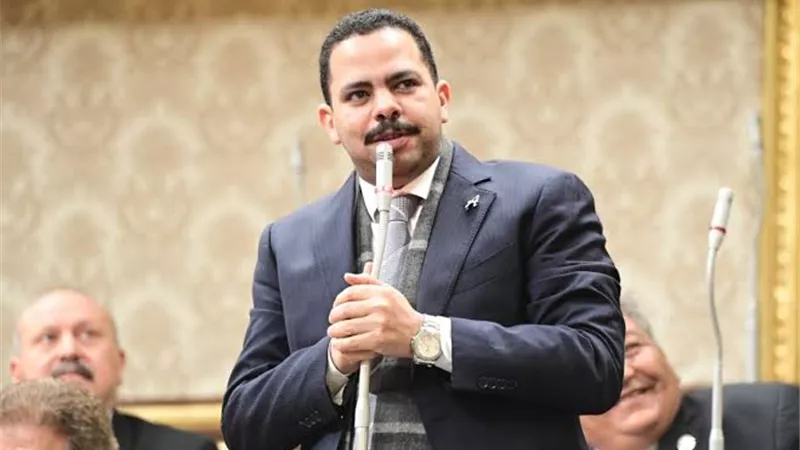 زعيم الأغلبية بمجلس النواب يهنئ الرئيس السيسي بذكرى تحرير سيناء