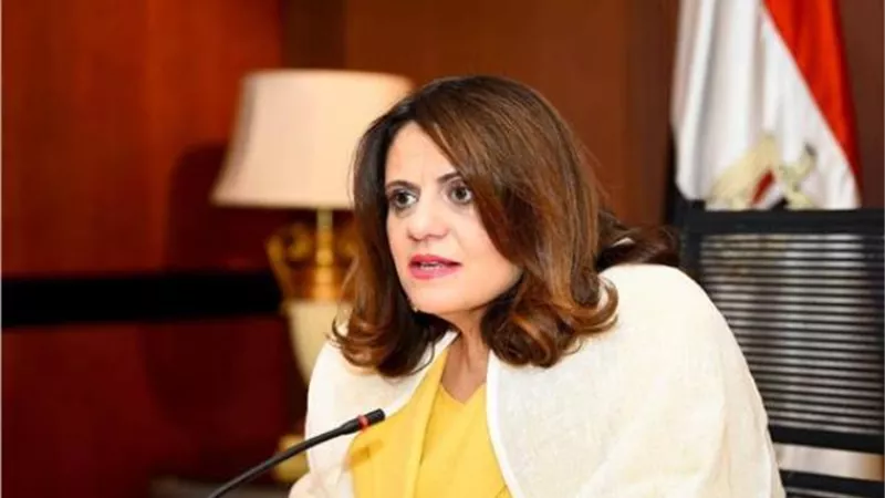 وزيرة الهجرة: إجلاء المواطنين من السودان يتم بتوجيه من الرئيس