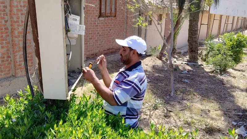 تكثيف أعمال النظافة والإنارة بمدينة فايد