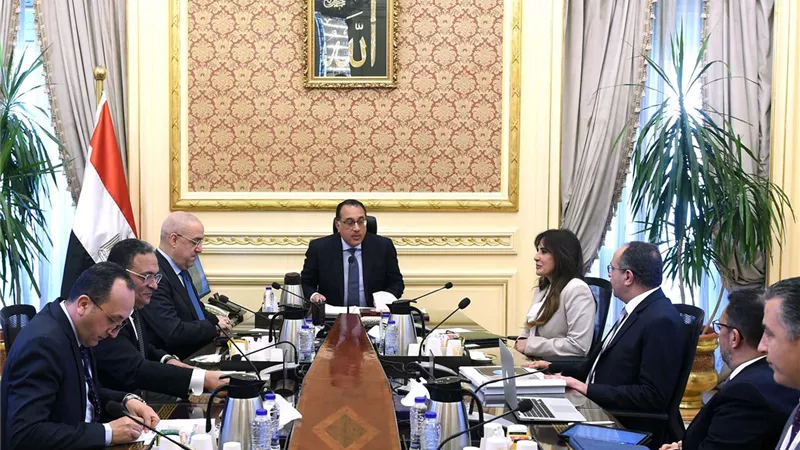رئيس الوزراء يناقش رؤية المقاولون العرب للعمل خلال المرحلةالمقبلة