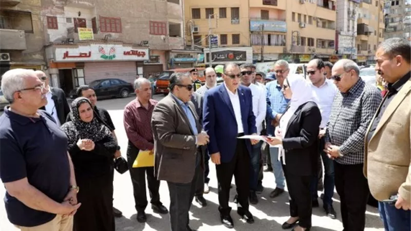 محافظ الشرقية يتفقد أعمال تطوير وتجميل طريق أبوحماد القرين