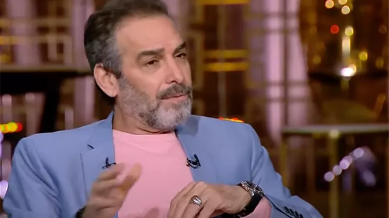 أحمد عبد العزيز يكشف تفاصيل شخصيتة فى سره الباتع