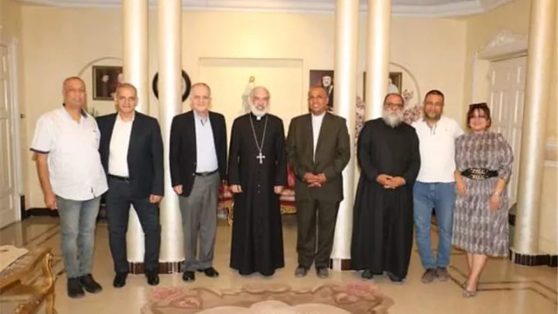 الأنبا باسيليوس يستقبل مسؤول اخوية السجون العالمية