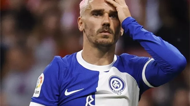 سيميوني : جريزمان أحد أهم اللاعبين في تاريخ أتلتيكو مدريد