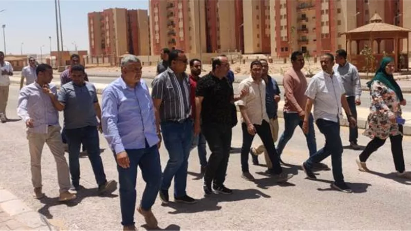 رئيس سوهاج الجديدة يتفقد أهم المشروعات الجديدة فى المدينة.. صور