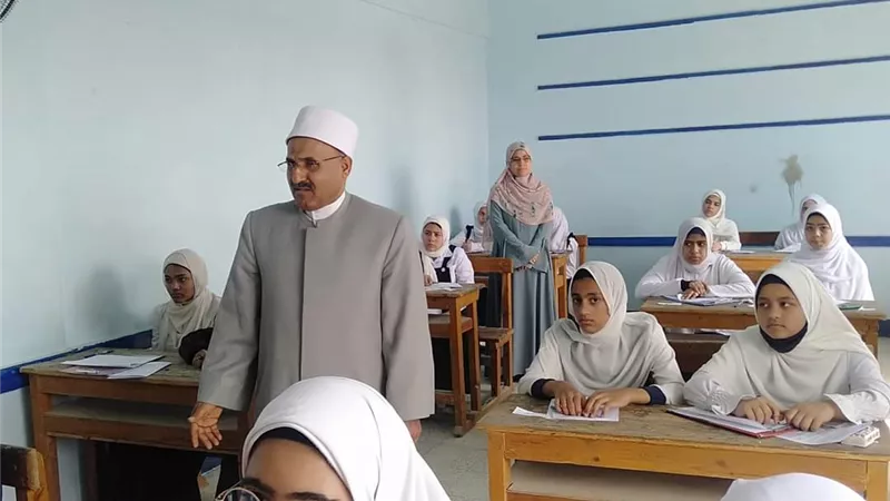 انطلاق امتحانات النقل بمعاهد منطقة السويس الأزهرية