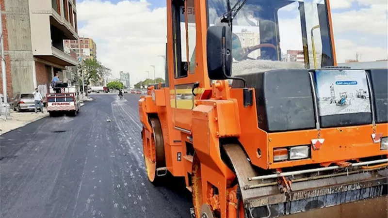 استكمال رصف ورفع كفاءة شبكة الطرق بالمحطة الجديدة بالاسماعيلية