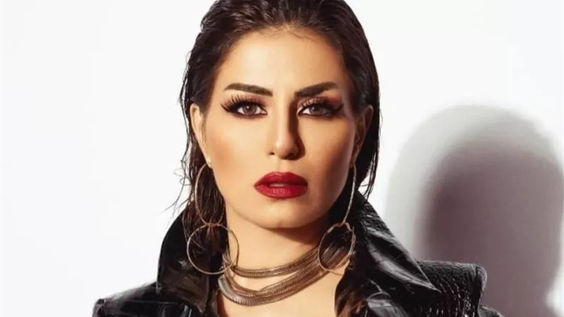 منة فضالي عن هالة صدقي: عزيزة على قلبى وبحترمها