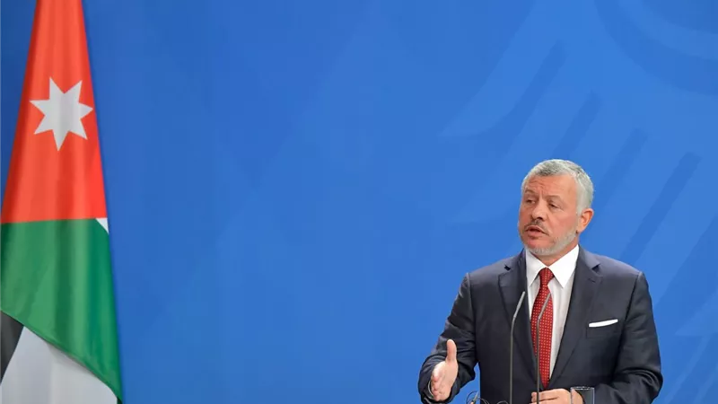 ملك الأردن يبحث مع رئيس مجلس النواب الأمريكي أزمات المنطقة