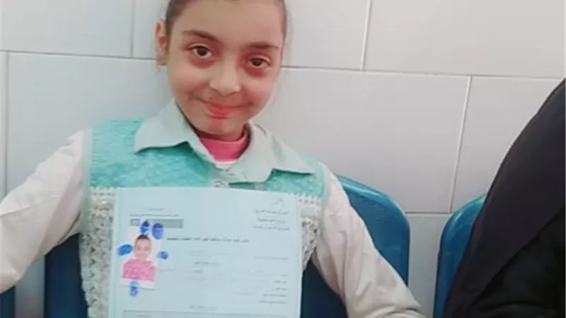 حماية الطفل بالاقصر تستخرج شهادة ميلاد لطفلة يتيمة الأبوين