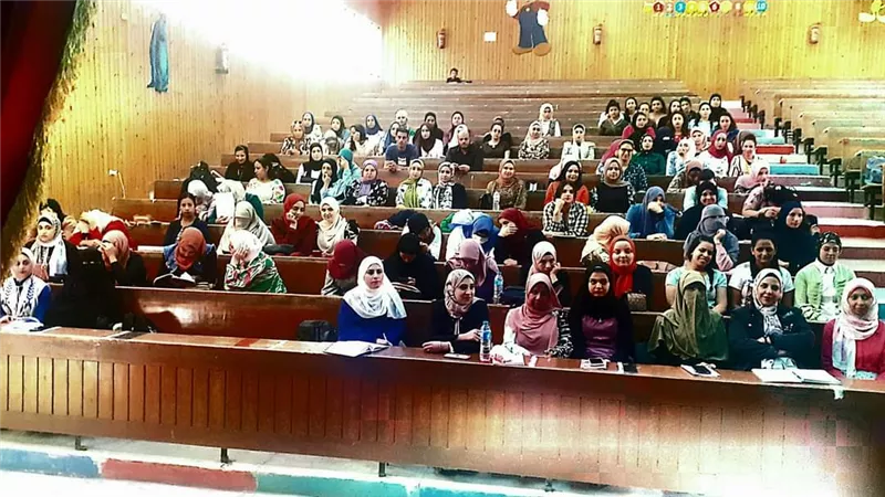 انتظام الدراسة بالفصل الدراسي الثانى ببرامج التعلم المدمج بالمنيا