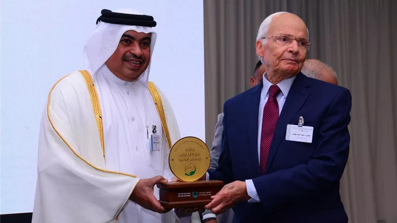 فوز محطة كهرباء جنوب حلوان بجائزة عبداللطيف يوسف الحمد التنموية