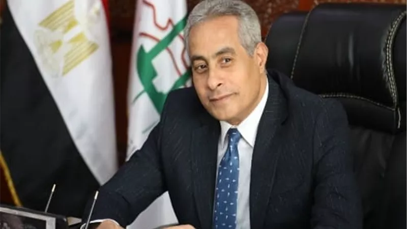 استجابة لتوجيهات الرئيس..القوى العاملة تُرسل وحدة تدريب للأسمرات
