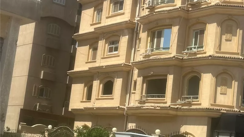 جهاز مدينة 6 اكتوبر يعقد اجتماع موسع مع شركات النظافة