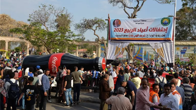 كرنفال الزهور وأميرات الفراولة سياحة ترويجية للإسماعيلية..صور
