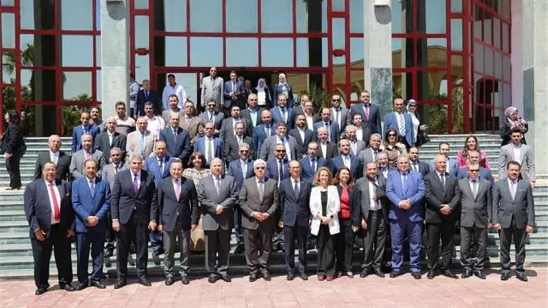 رئيس جامعة الأقصر يشارك فى اجتماع المجلس الأعلى للجامعات