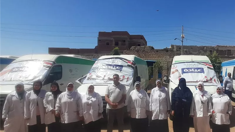 الكشف وتوفير العلاج لـ 1133 مريضا بقرية الحيبه ببنى سويف