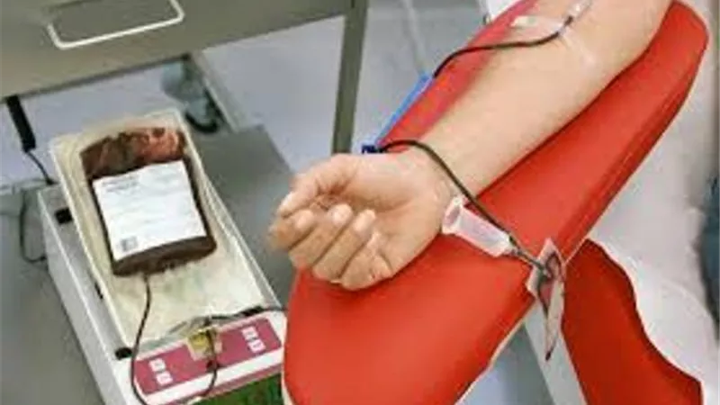 حملة للتبرع بالدم في مديرية أمن المنيا
