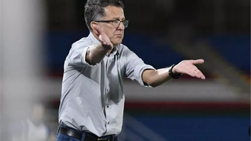 أوسوريو يرفض الانسحاب امام الاهلى فى السوبر