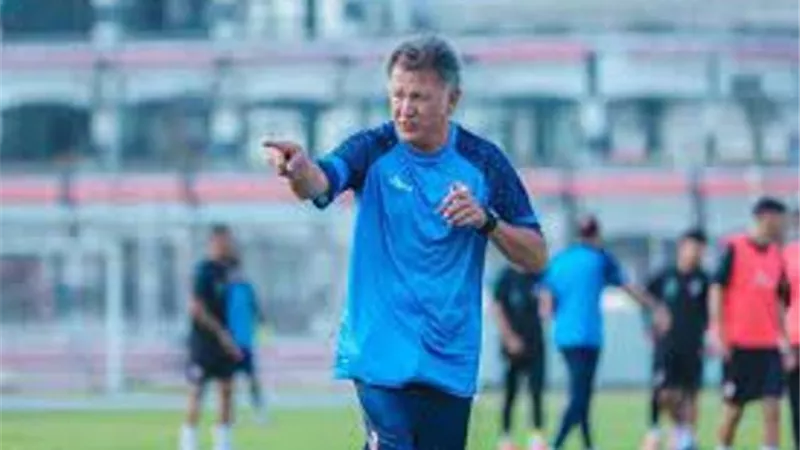 اوسيريو يخصص فقرة تدريبية على ركلات الترجيح للاعبى الزمالك
