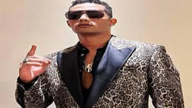 محمد رمضان عن امكانية اعادة اعماله الفنية: 