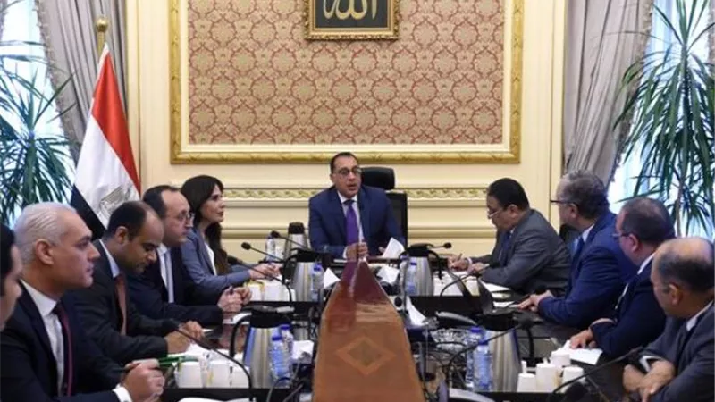 مدبولى يشدد على سرعة استلام المبانى الخدمية ضمن حياة كريمة