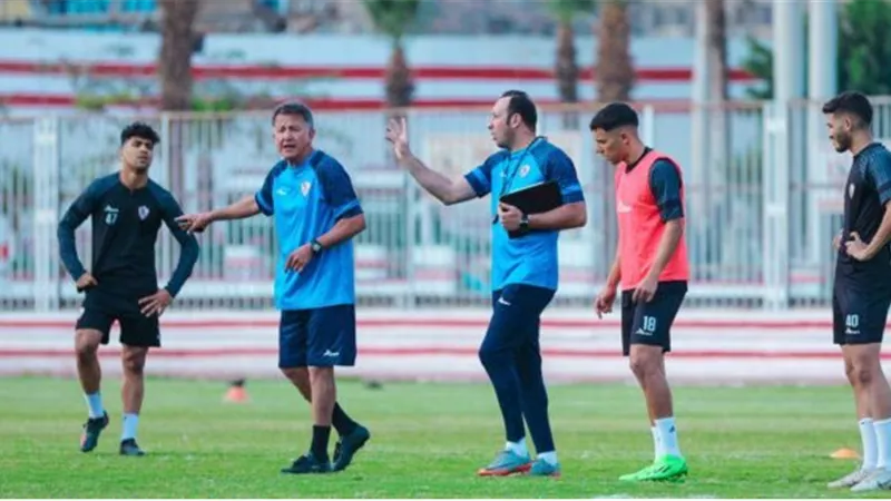 أوسوريو بحاضر الاعبين خلال المران