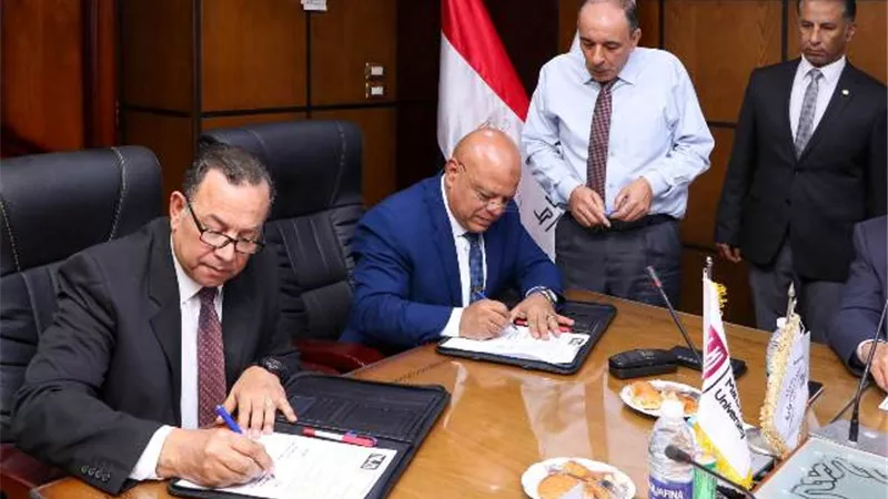 توقيع مذكرة تفاهم بين ميناء دمياط وجامعة المنصورة الجديدة
