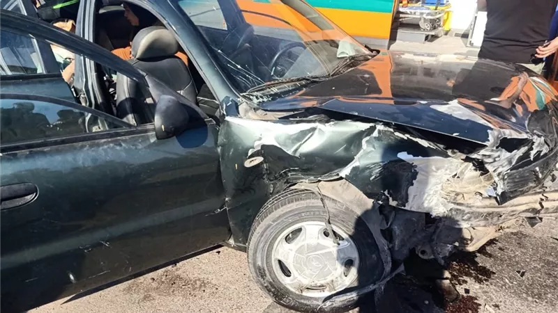 اصابة 4مواطنين في تصادم اعلي محور 30يونيو بالاسماعيلية