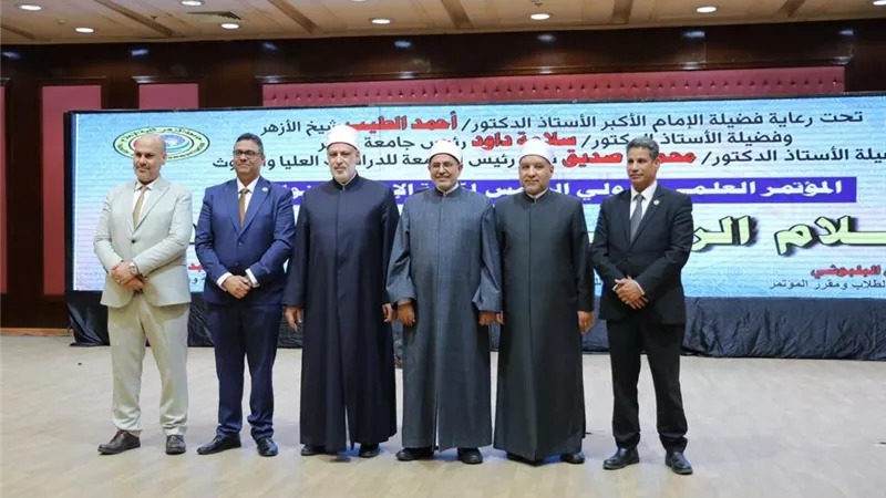 عميد اعلام الأزهر:الممارسات الإعلامية صنعت أزمات جديدة في الإعلام