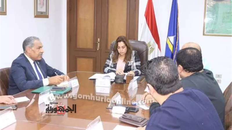 محافظ دمياط تتابع عدد ملفات العمل بكفر البطيخ