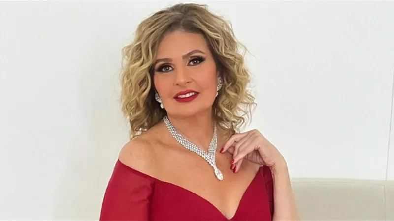 يسرا: عادل إمام بخير وسط أهله وأولاده وأحفاده