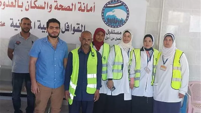 الكشف علي ٣٠٤ حالة في قافلة مستقبل وطن الطبية بمركز العدوة