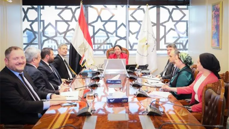 ياسمين فؤاد : استثمارات بـ150 مليون دولار لهيئة قناة السويس