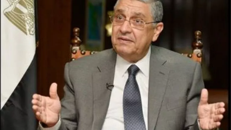 شاكر: نعمل على تعزيز التعاون مع الهند في مجال الطاقة المتجددة
