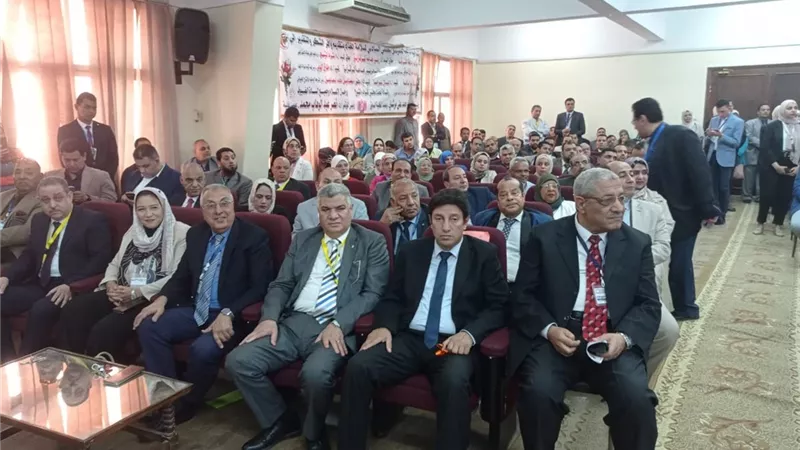 مؤتمر سلامة الغذاء ضرورة ادخال مناهج الصحة الغذائية بمرحل التعليم