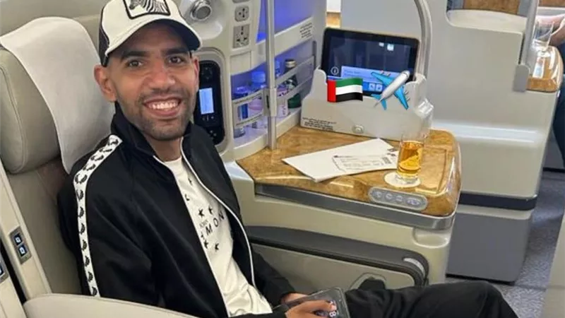 مؤمن زكريا يطير لأبو ظبي لمؤازرة الأهلي أمام بيراميدز فى السوبر