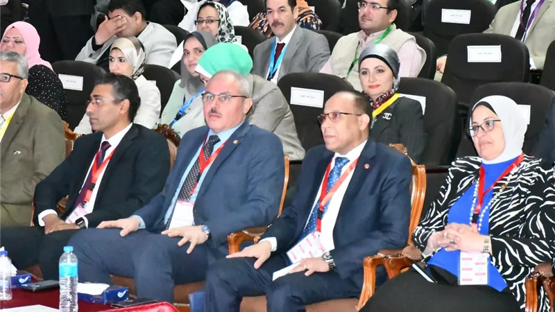 ننشر أهم توصيات مؤتمر البحوث الطلابية بجامعة القناة
