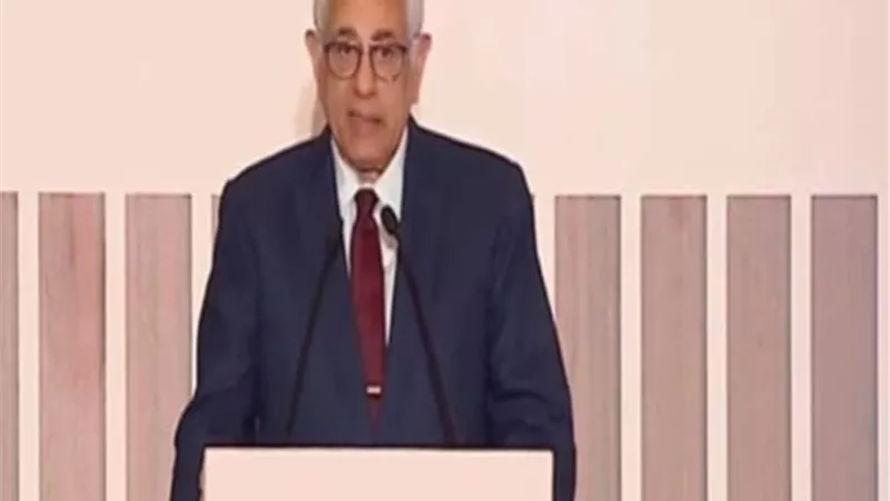 مستشار الحوار الوطنى: الدستور هو الوثيقة والمرجعية التي تحكمنا أثناء الجلسات