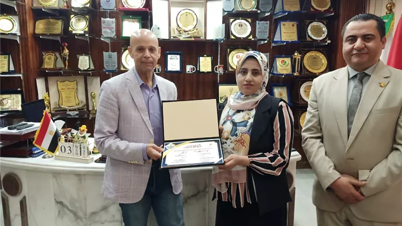 مديرالصحة يكرم أوائل الجمهورية من متدربي الزمالة بالشرقية
