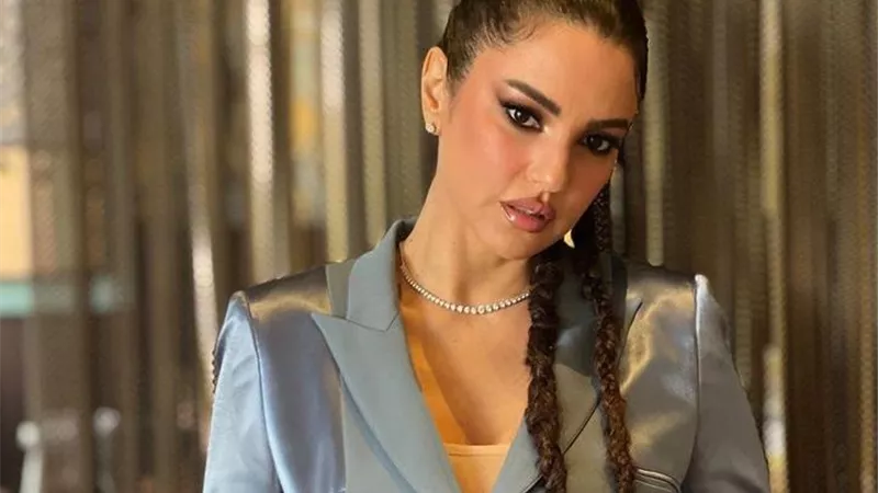 درة تسحر القلوب بإطلالة مميزة.. شاهد