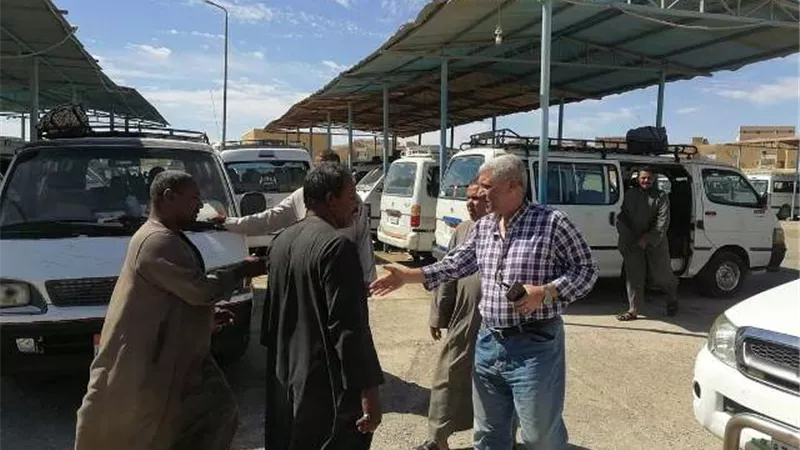متابعة تحريك أسعار السولار وانتظام الحركة بمحطات الوقود بمرسي علم