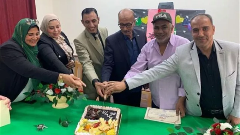 مدرسة هيئة قناة السويس الخاصة عربي تكرم عمالها في عيدهم ..صور