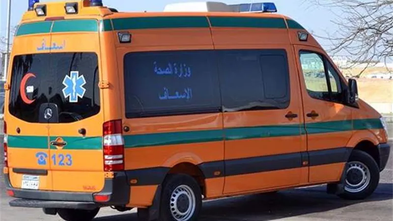 إصابة 7 إثر انقلاب سيارة ملاكي بطريق أسيوط الغربي