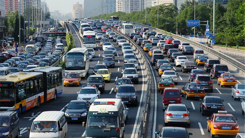 محافظ الجيزة يعتمد تعريفات الركوب الجديدة لخطوط السرفيس