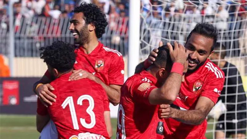 أحدهم على رادار الزمالك .. الاهلى يؤجل التجديد لرباعى نجوم الفريق