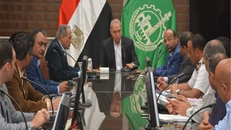 الهجان:حملات على المواقف للتأكدمن الإلتزام بتعريفةالركوب الجديدة