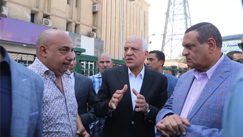 وزير التنمية المحلية والمحافظ يتفقدان مواقف السرفيس بميدان الجيزة