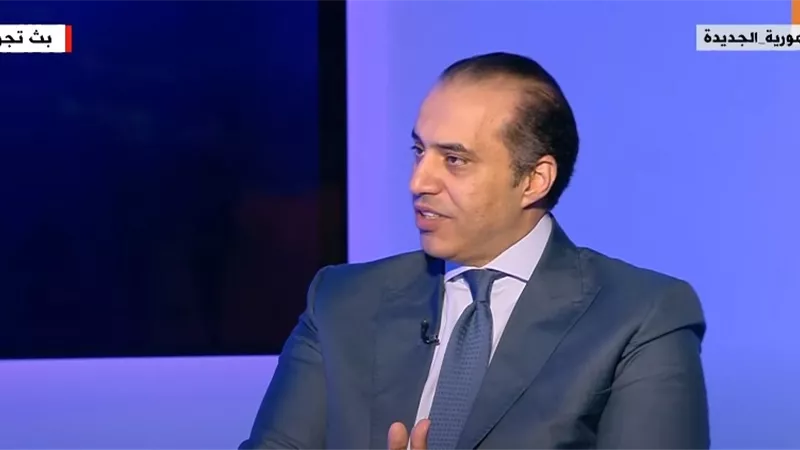فوزي: ملفات الأمن القومي والسياسية الخارجية لا يمكن أن تدار جماهيرياً