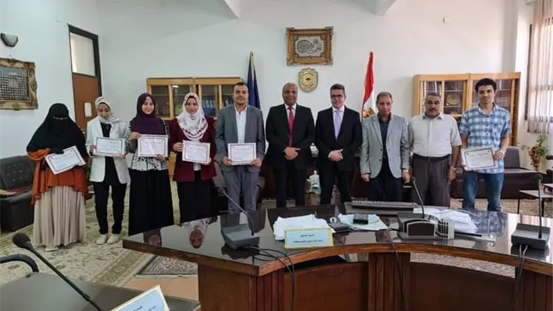 علوم سوهاج تحصد المركز الأول في مسابقة الابتكارات العلمية